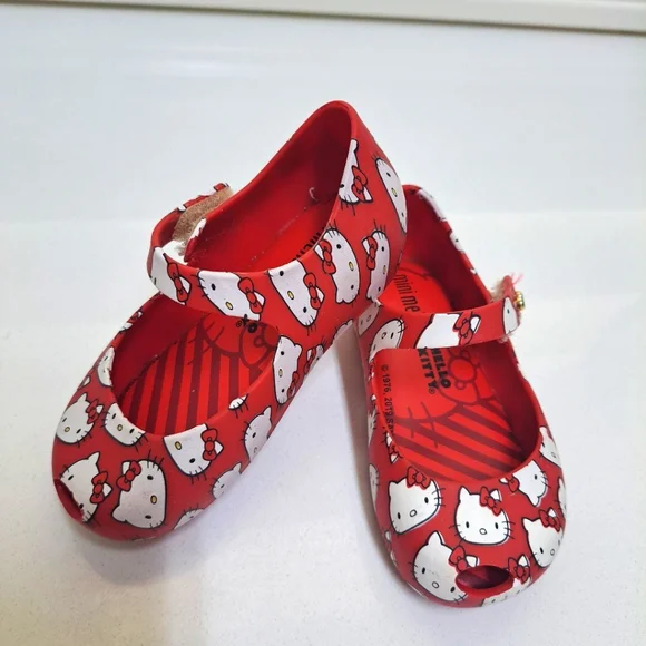 MINI MELISSA Hello Kitty Red Mary Jane Shoes - Picture 14 of 14
